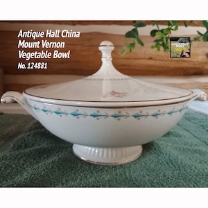 Mount Vernon Pattern Vegetable Bowl with Lid by Hall China - 1940s Federal Style with roses, leaves & gold trim, Made in USA - Free Shipping