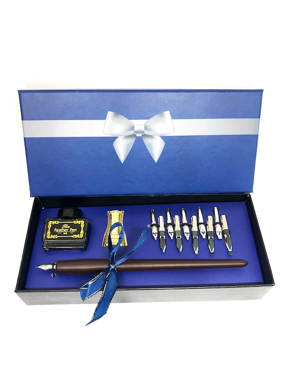 Calligraphy Kit for Beginners – Premium Quality Pen, Instruction Card, Ink Bottle & 11 Unique Nibs – The Perfect Gift for Aspiring Artists