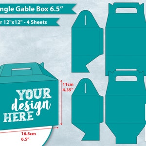 Può includere: Un modello di scatola con patta in blu turchese con maniglia, che misura 16,5 cm di larghezza e 6,5 cm di lunghezza. Il modello è etichettato come "Rectangle Gable Box 6.5" e "Legal or 12"x12" - 4 Sheets". La scatola ha un segnaposto di testo "YOUR design HERE".