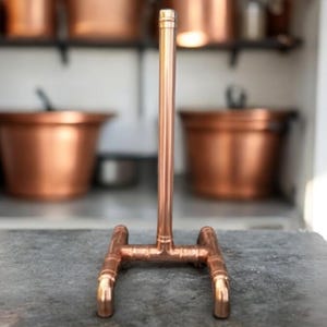 Handmade 15mm copper pipe kitchen roll holder/stand + protective feet