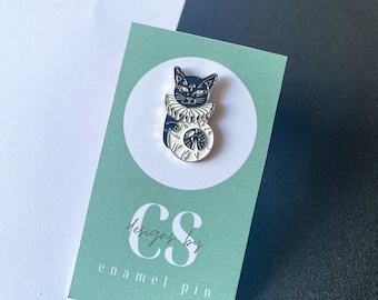 Elizabethan Style Cat Enamel Pin - Enamel Pin - Cute Pin - Collectable Pin - Pin Badge - Enamel Pin - Halloween Cat Enamel Pin