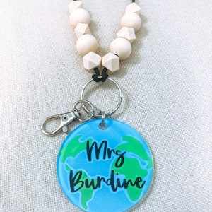 Personalized Teacher Keychain - Personalized Teacher Lanyard - Globe Lanyard - Globe Keychain - Teacher Badge holder -Beaded Lanyard