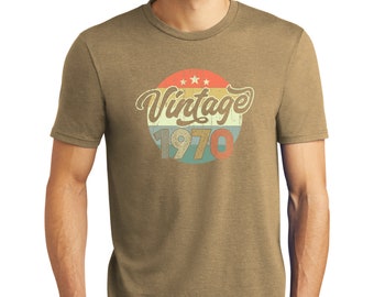 1970 Vintage Birth Year Distressed T-Shirt