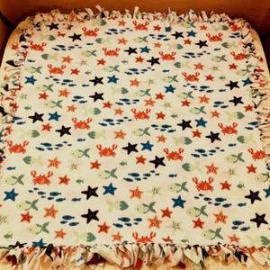 Marine Life Fleece Blanket – Sea Animal Throw – Baby Shower & Housewarming Gift