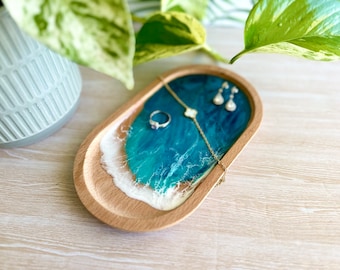 Resin wave trinket dish
