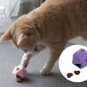 D20 Cat Treat Dice. Cat Dry Food Dispensing Toy, Upgraded - Adjustable Hole Size from Beginner to Expert Level