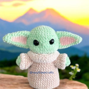 Green Baby Alien | Low Sew Crochet Pattern | Amigurumi Doll Crochet Pattern