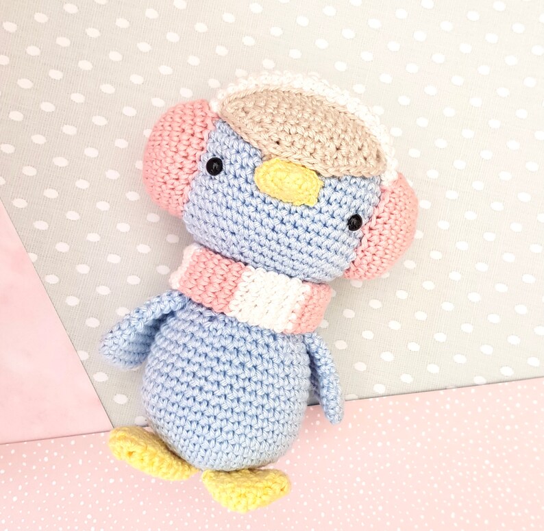 Amigurumi Penguin pattern / Pippa Penguin / Crochet Penguin image 5