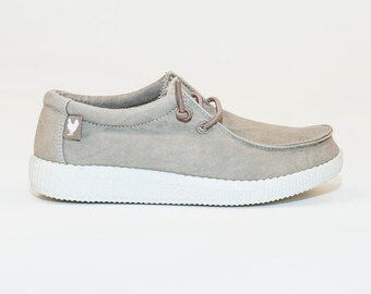 WP150 Women's Sandy Canvas Wallabees