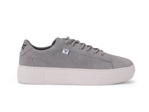 Grey suede shop platform sneakers