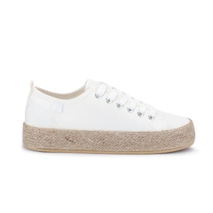 cabrillo canvas lace up sneaker