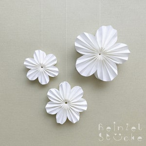 Luna paper flower 10 cm / paper ornament / design made of paper / origami / flower / decorative item / wall decoration / window decoration / white / pink / green / beige/blue image 8