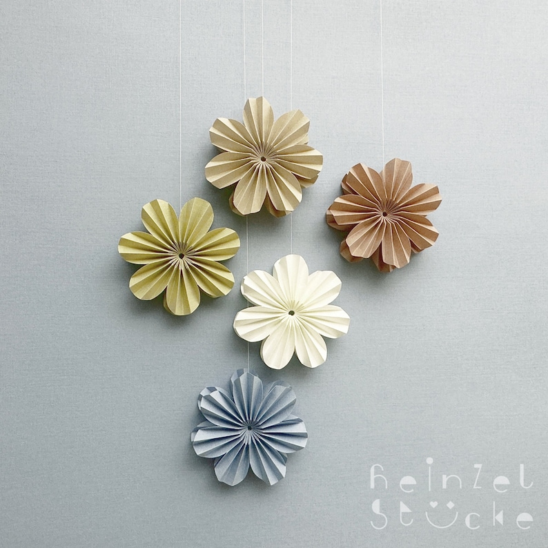 Luna paper flower 10 cm / paper ornament / design made of paper / origami / flower / decorative item / wall decoration / window decoration / white / pink / green / beige/blue image 1