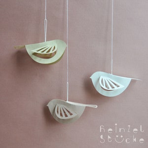 Papiervogel Fly zum Hängen / Vogel/ Papiervogel /Papierdeko /Design aus Papier /Fensterdeko /Dekoartikel /Frühlingsdeko