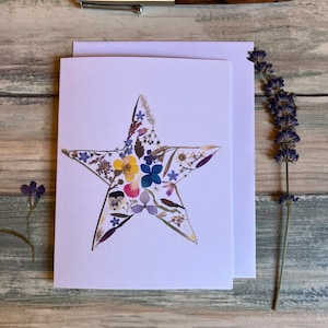 Étoile de fleur pressée carte de vœux | carte d'anniversaire | Carte d'anniversaire pour elle | Amitié | carte d'anniversaire | Blanc à l'intérieur | Amoureux du jardin