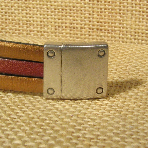Rivet Detail 15mm Flat Leather Clasps - Antique Silver - MAG10