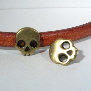 Regaliz Skull Spacers - Antique Brass - SP35 - Choose Your Quantity