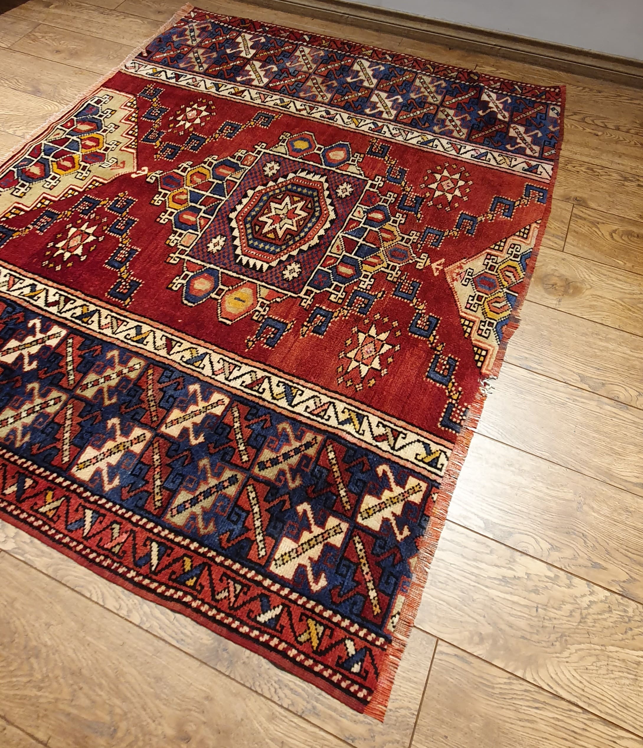 Red Turkish Carpet 4'4x5'2 Ft Floral Pattern Rug Etsy UK