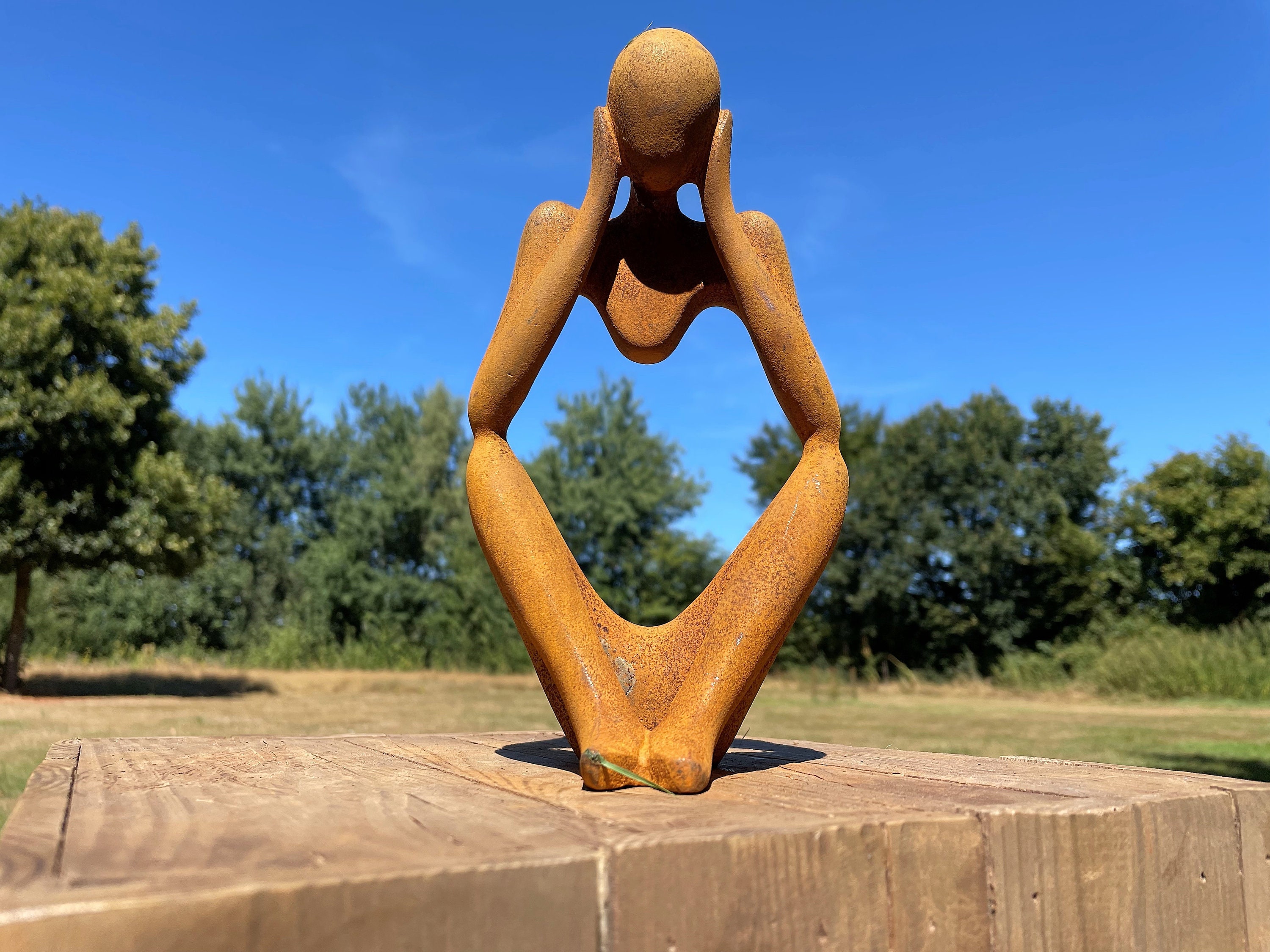Abstract garden statue "Relax 2" | Cast iron statue |.