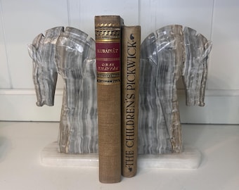 Vintage Pair of  Onyx or Marble Stone Horse Chess Knight BOOKENDS MCM home decor traditional decor grey beige color onyx horse bookends