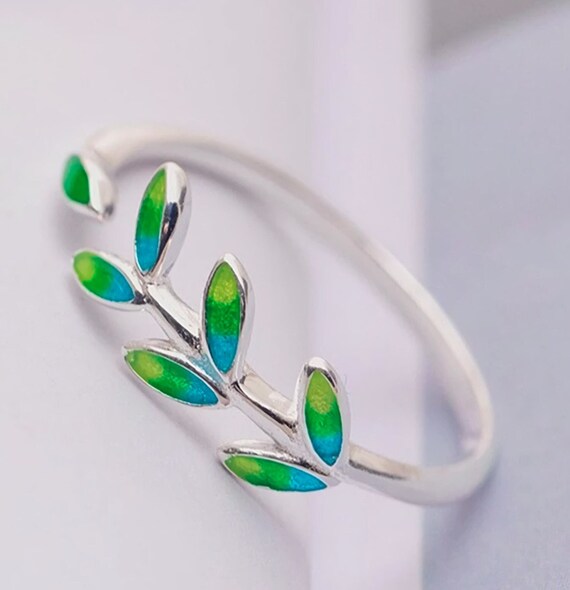 Olive Green Leaf Ring Adjustable Finger Ring Green Leaf Etsy