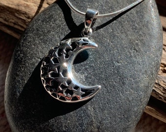 Halvmånehänge i 925 sterlingsilver