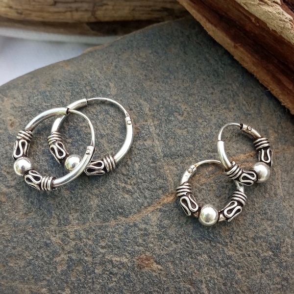 Boucles d'oreilles créoles à motifs argent massif 925