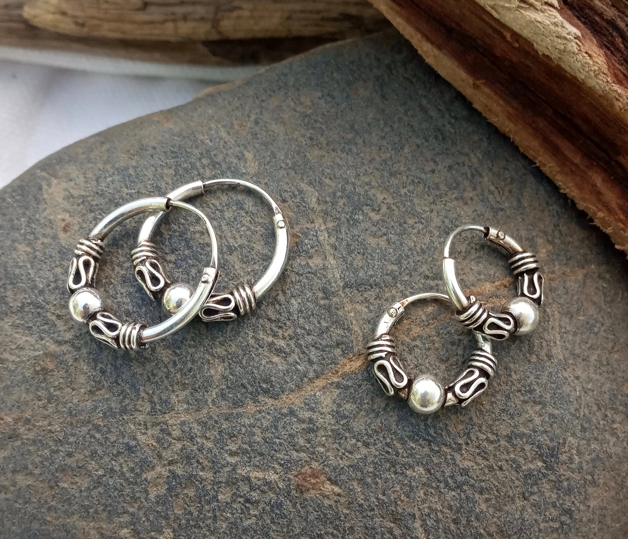 Boucles D'oreilles Anciennes En Argent Massif - Bijou Vintage En Bon état