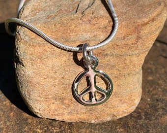 Pendentif signe de paix argent massif- Collier signe de paix argent- Sterling silver peace sign pendant- Colgante símbolo de la paz en plata