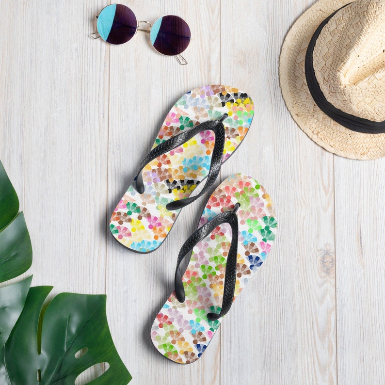 retro flowers Flip-Flops