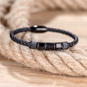 Presente de Dia dos Pais, Pulseira com Nome, Pulseira de Couro, Pulseira Personalizada, Pulseiras Personalizadas, Ideias para Presentes Masculinos, Pulseira Fina e Minimalista