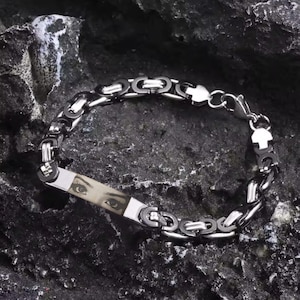 Personalized Eyes Photo Men Women Bracelet, Laser Engraved Eyes Photo Bracelets,Stainless Steel Gifts for Boyfriend Family Memorial Gifts