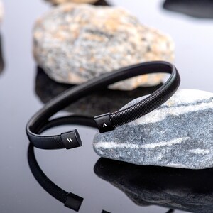 Pulsera con letra inicial, brazalete de acero para hombre, brazalete personalizado, pulsera ajustable unisex, brazalete con nombre, regalo para el Día del Padre