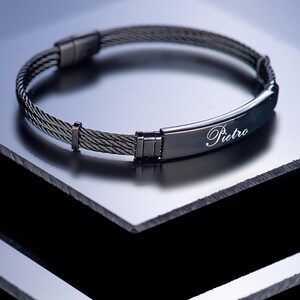 Pulsera grabada personalizada, pulsera minimalista, brazalete de acero, regalo para él, regalo personalizado, pulsera de acero para hombre, regalo para el Día del Padre