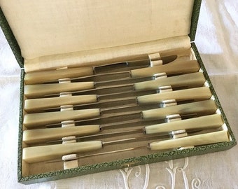 French Boxed Knives s/12