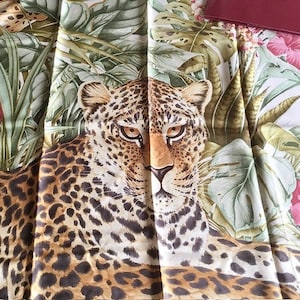 Vintage Salvatore Ferragamo scarf 90x90cm