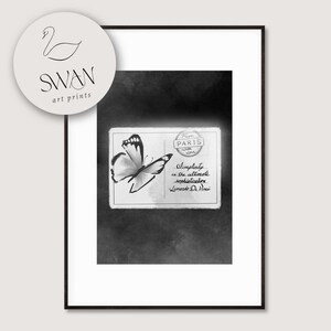 impression d'art papillon vintage, art mural papillon mode parisienne vintage, carte postale noir et blanc mode de Paris, affiche papillon vintage