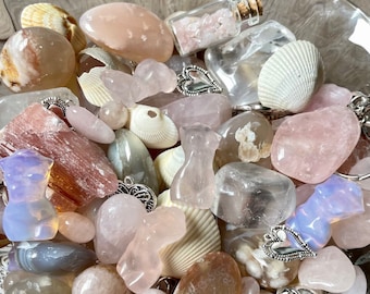 Aphrodite Crystal Confetti Mystery Lucky Scoop Shell Carvings Keychains Tumbles Goddess of Love