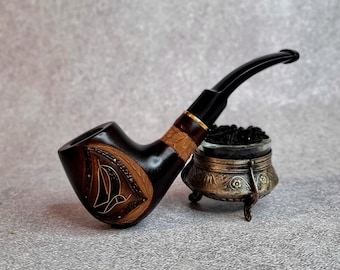 Handcrafted Pear Wood Tobacco Pipe: Exclusive Yacht "Design"