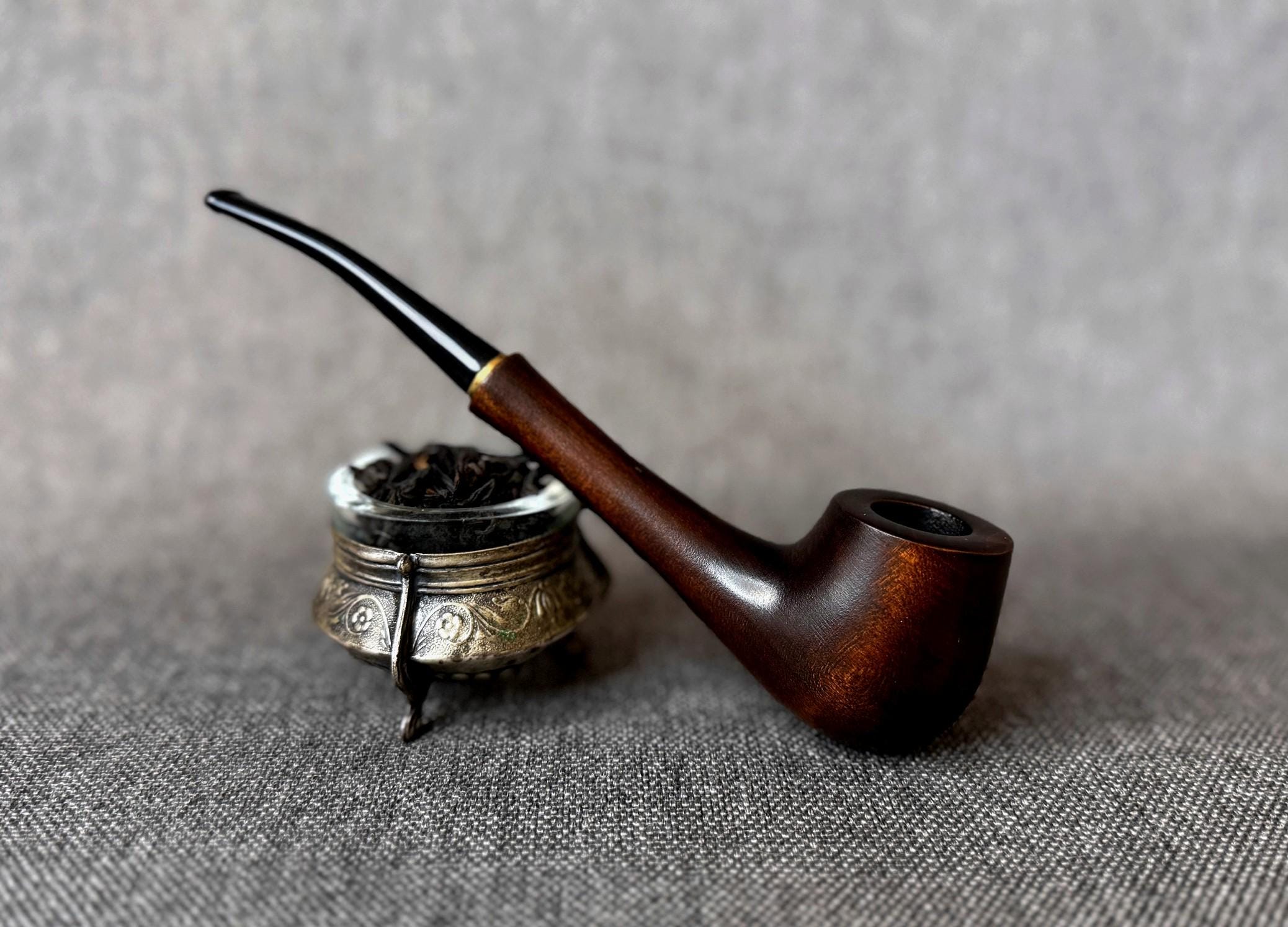 old cigarette pipe Vintage Pipes
