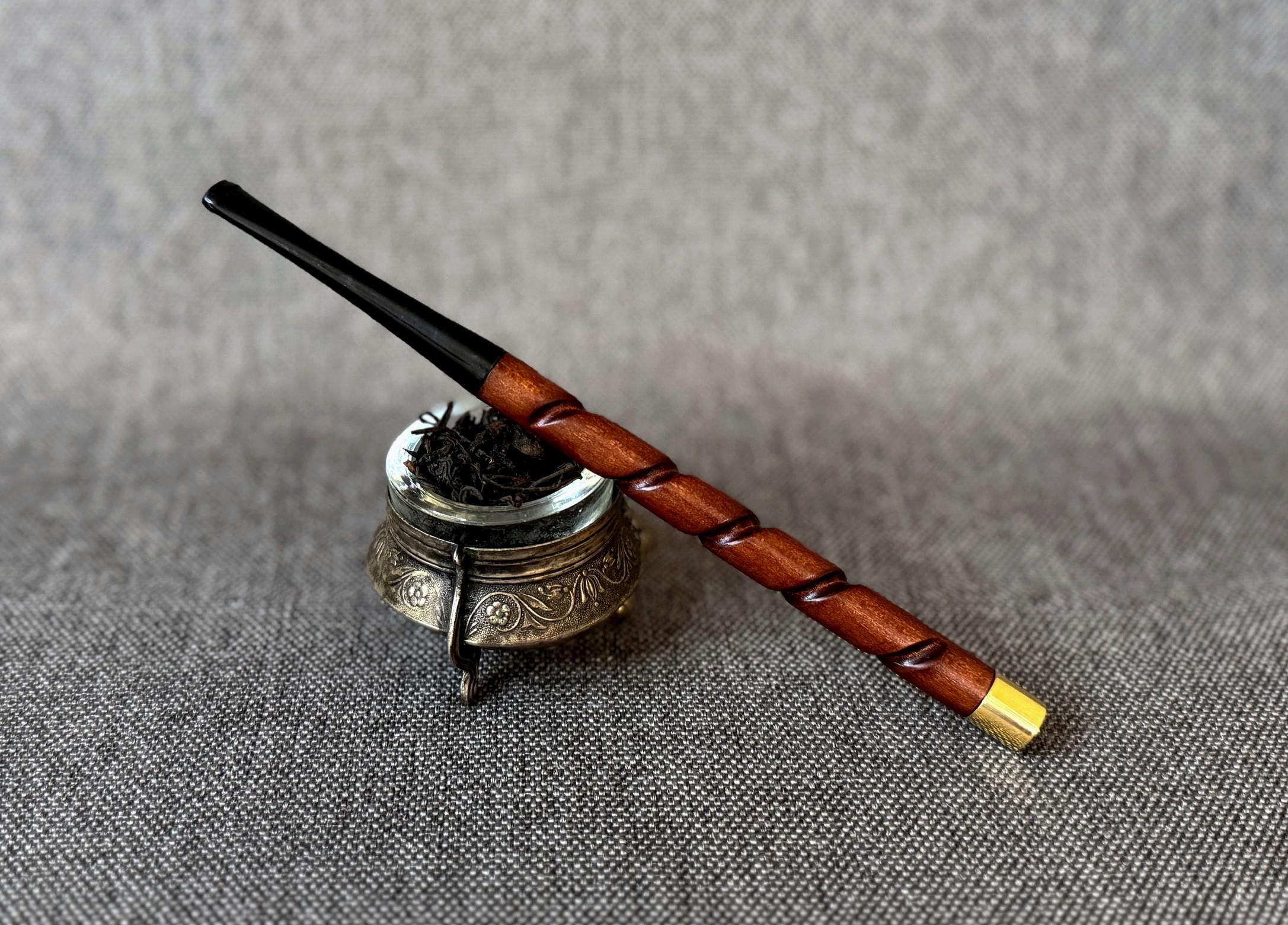 Cruella Cigarette