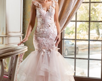 Robe de mariée brodée avec appliques florales - Robe de mariée blush sirène