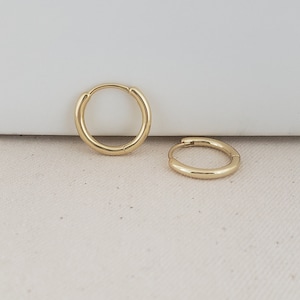 Simple Huggie Hoop Earrings, Gold Dainty Hoop Earrings, Minimalist Earrings, Plain Huggie Hoop Earrings, Cartilage Hoop Earrings