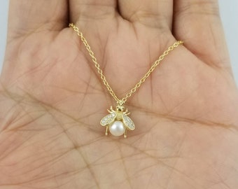 Women Necklace, Gold Necklace, Pearl Necklace, Bee Necklace, Pearl Bee Necklace, Animal Necklace, Bumblebee Necklace, Honey Bee Necklace