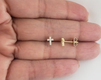 14K Solid Gold Tiny White CZ Cross Stud Earrings, Tiny Stud  Yellow Gold Earrings - TGE40030