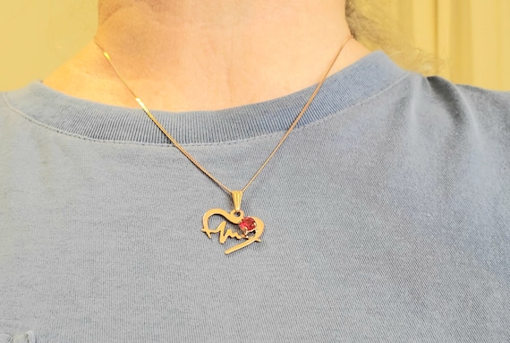 Swarovski beating 2024 heart necklace