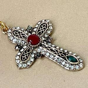 Ornate Gold Toned Cross Encrusted Rhinestone Faux Ruby & Jade Jewels Cross Jesus Crucifix On Gold Plated 18 Inch Chain Lobster Clasp Closure