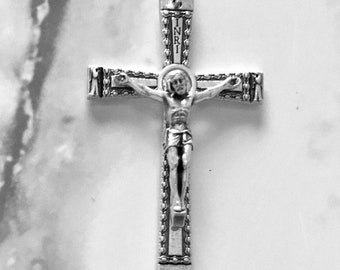 Jesus Cross Pendant Silver Tone Crucifix Christian Or Catholic Gift Modern Style On  Silver Plated Chain