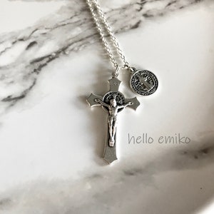 Silver Tone Double Sided Saint Benedict Protection Medal Necklace Pendant From Italy Jesus Crucifix Cross Silver Plated Chain Lobster Clasp