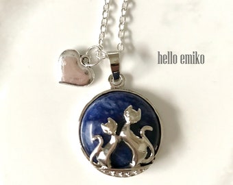 Cat Pendant Necklace Natural Blue Stone Silver Tone Dangle Heart on Silver Plated Chain Cat Lover Jewelry Girl Women Gift